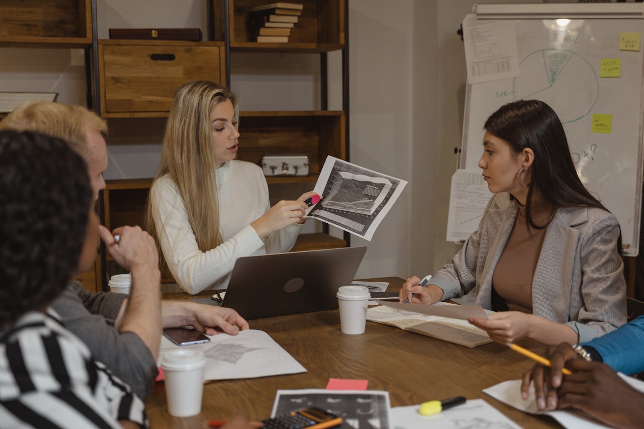leadership décentralisé-entrepreneur anonyme-strategie des fractales