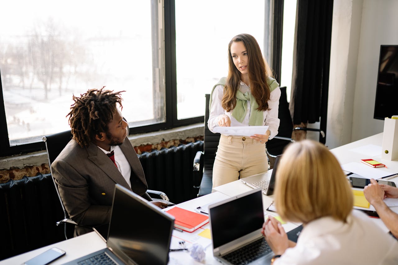 leadership décentralisé-entrepreneur anonyme-strategie des fractales