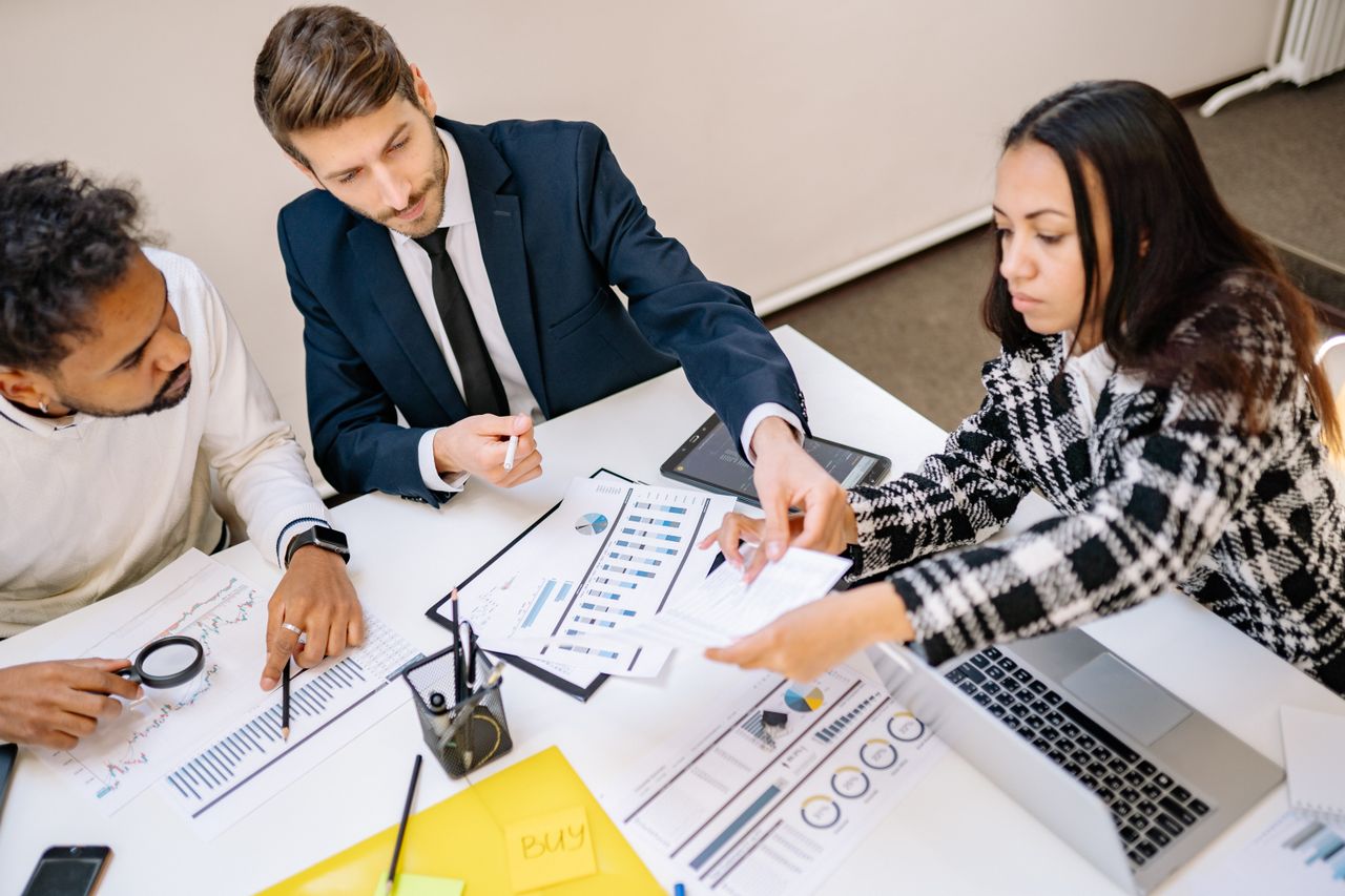 business case étude-entrepreneur anonyme-strategie des fractales