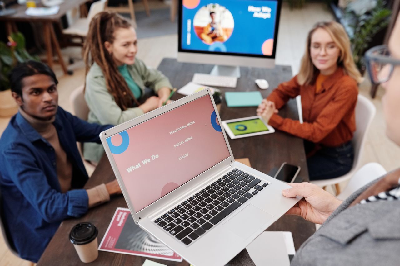 customer testimonial strategy-entrepreneur anonyme-strategie des fractales