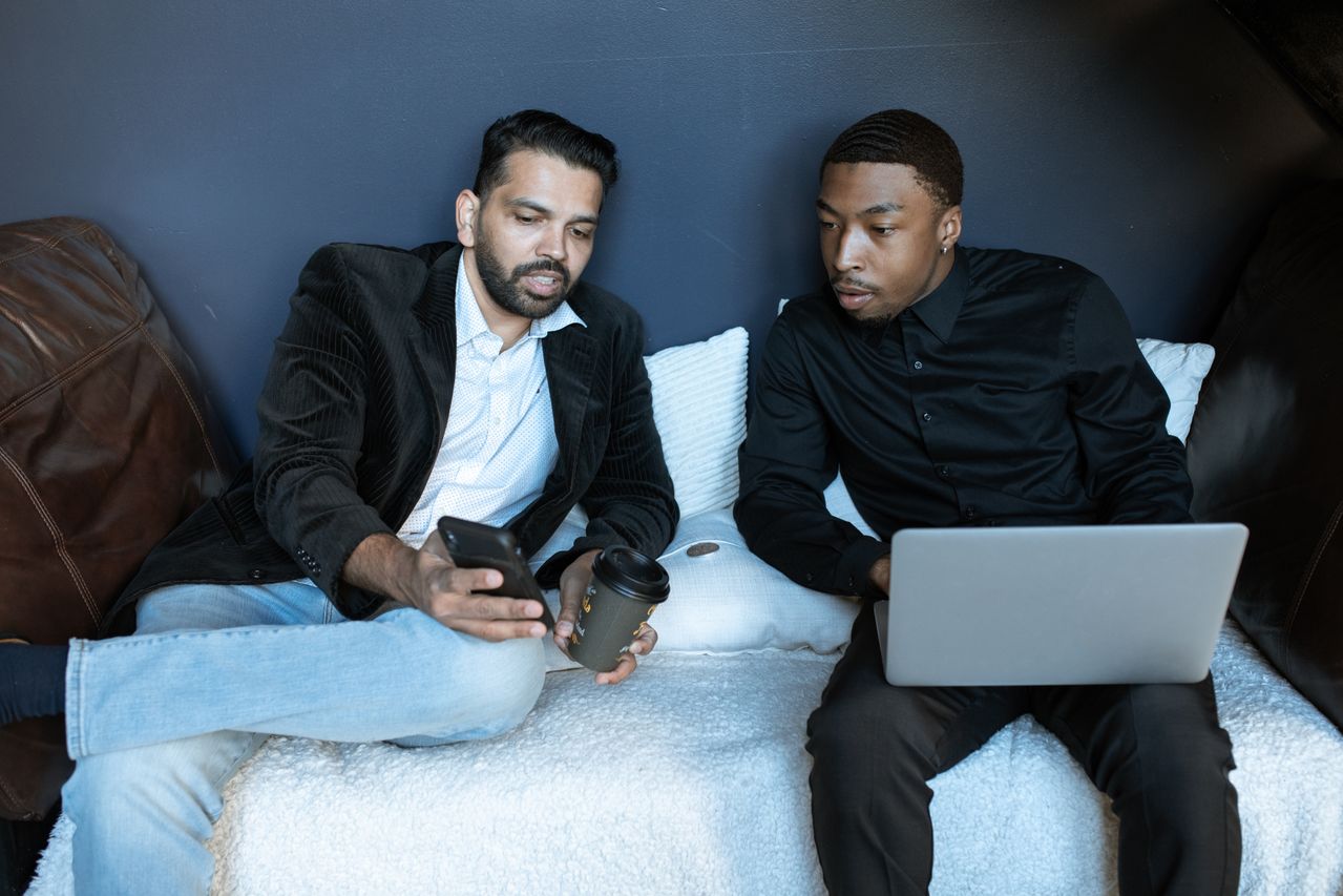 influencer partnership entrepreneur-entrepreneur anonyme-strategie des fractales