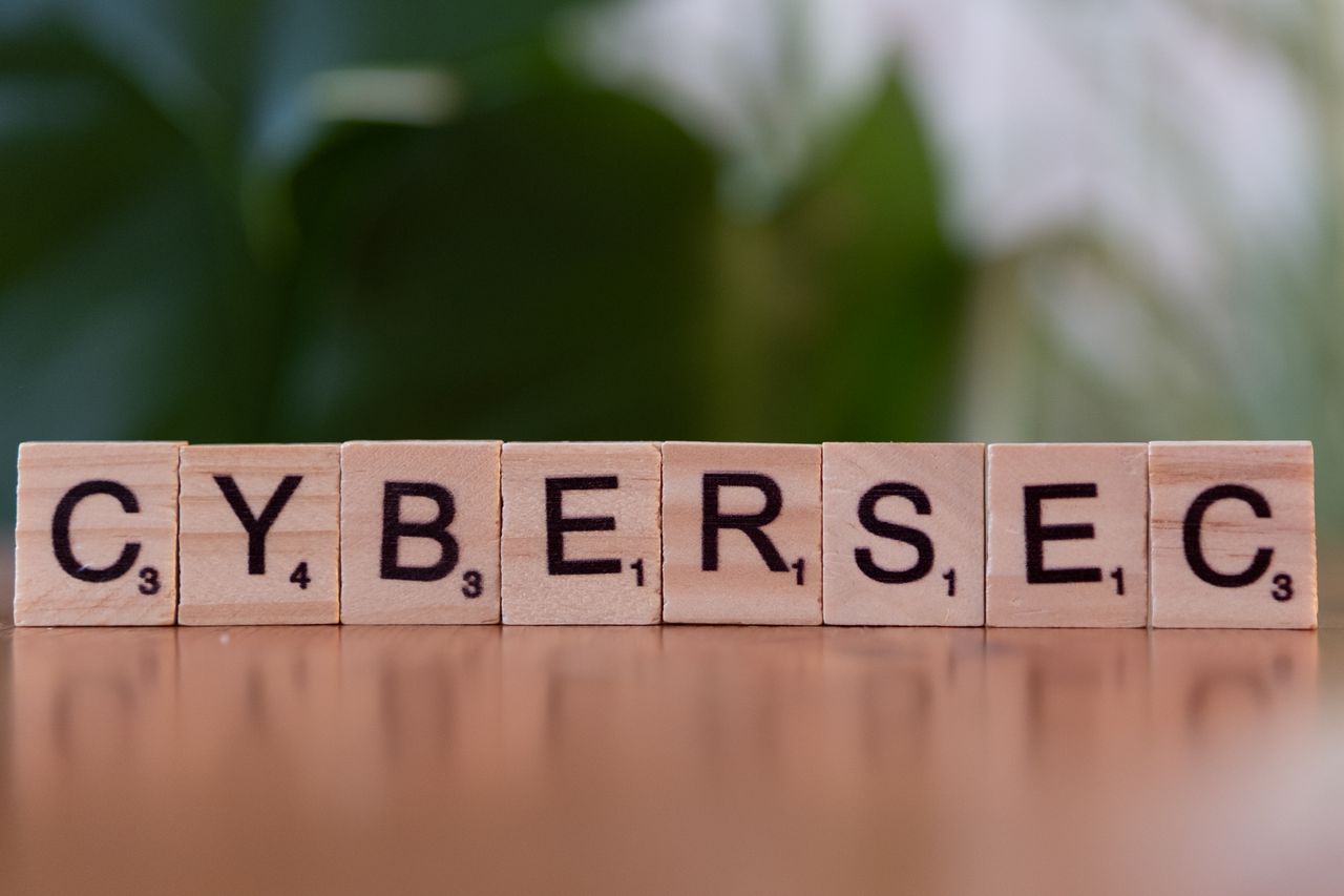 cybersécurité PME essentiel-strategie des fractales