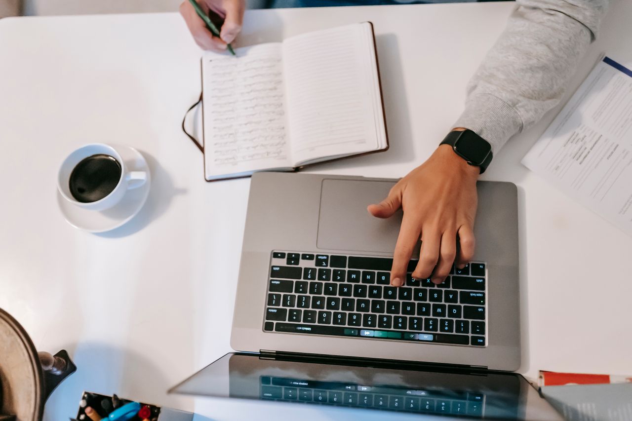 cold email outreach B2B-strategie des fractales