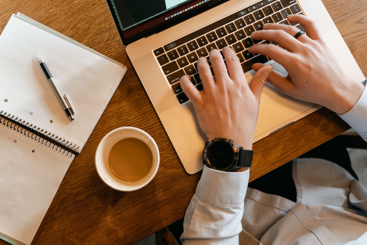 cold email outreach B2B-strategie des fractales