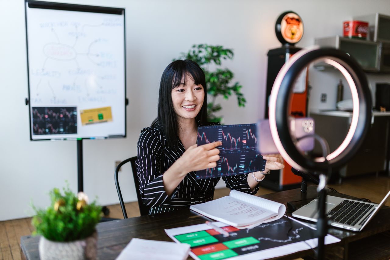vidéaste entrepreneur YouTube B2B-Entrepreneur Anonyme Stratégie des Fractales