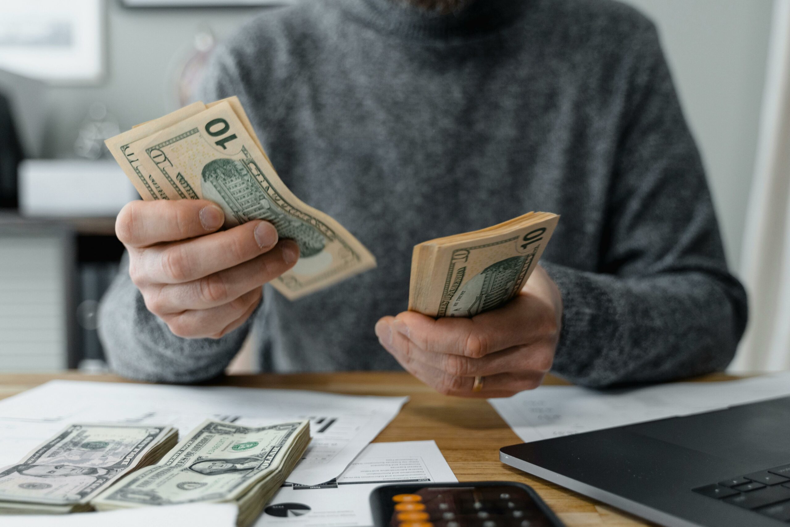 TVA pour Entrepreneurs: Fonctionnement, Calcul, Déclaration et Récupération