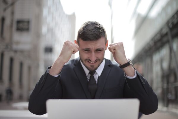 Sortir de l'opérationnel- Entrepreneur anonyme - strategie des fractales