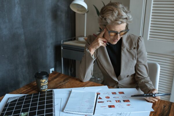 antifragile entrepreneur.-entrepreneur anonyme-strategie des fractales