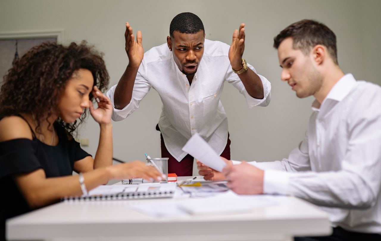 Conflit Entre Associés : Comment le Résoudre Avant qu’il Détruise l’Entreprise