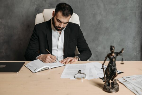redressement judiciaire entreprise-entrepreneur anonyme-strategie des fractales