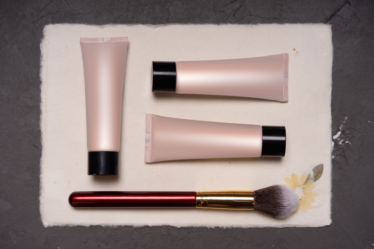 Créer Sa Marque de Cosmétiques en 2026 : Réglementation, Formulation et Distribution