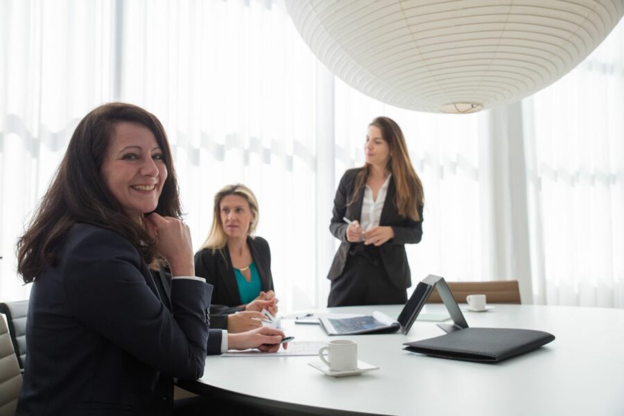 stagiaire encadrer valoriser-Entrepreneur Anonyme Stratégie des Fractales